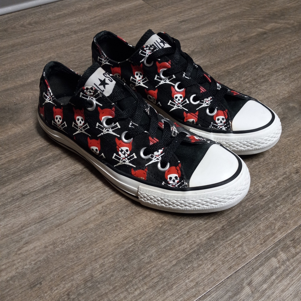 Converse Chuck Taylor All-Star 2010 Jackass 3D Devil Cross-Crutch Mens 4/Women 6